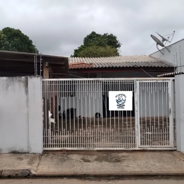 CASA À VENDA - BAIRRO BELA VISTA