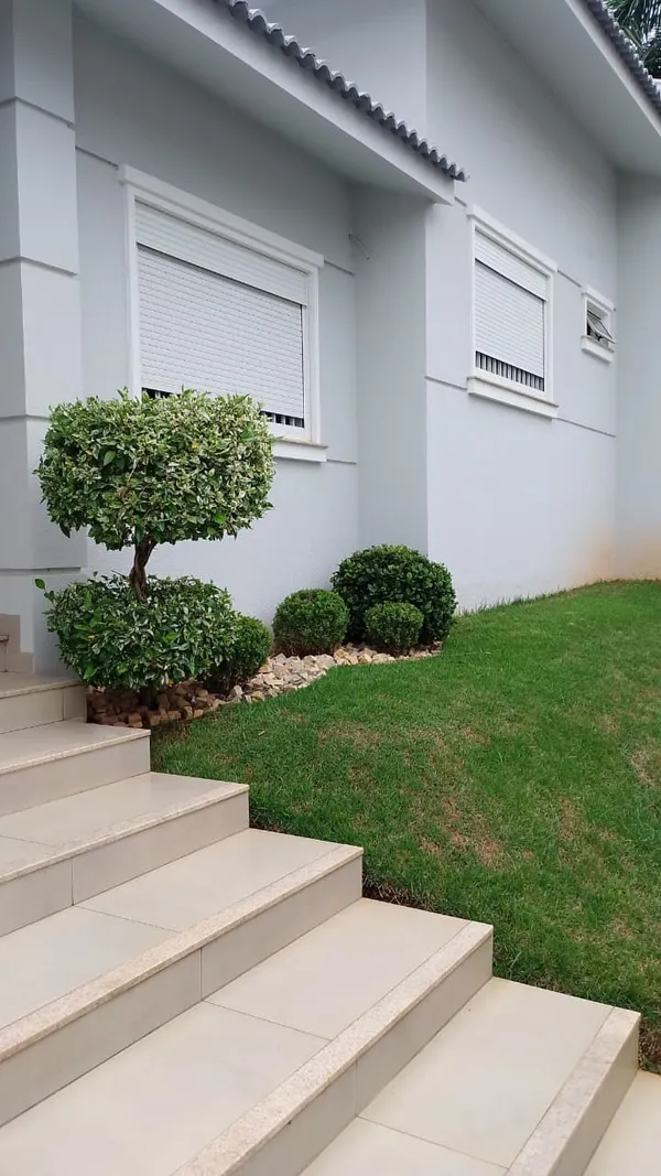 CASA Á VENDA - CENTRO NORTE 